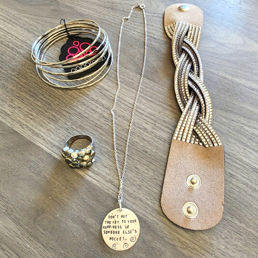 Grab Bag of Jewelry $10